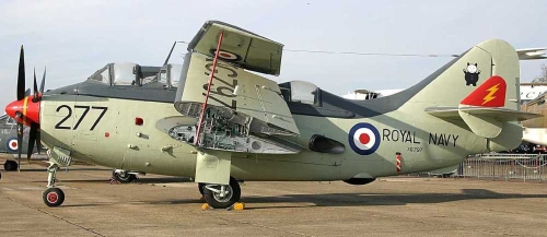 Fairey_Gannet_002_zmensenina